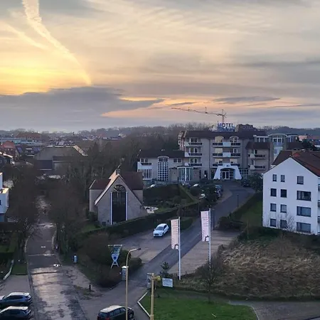 Le Char A Voile * De Panne