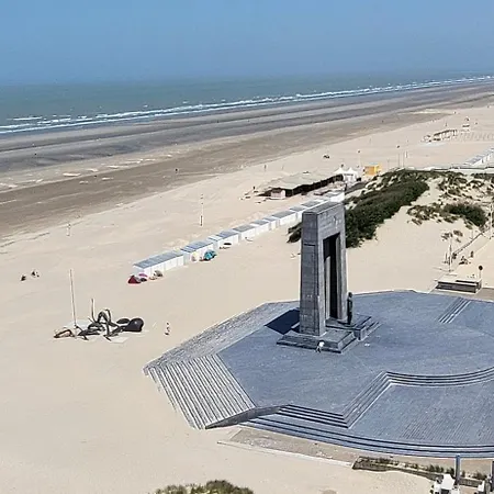 Le Char A Voile * De Panne